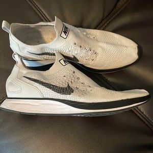 NIKE air size 11